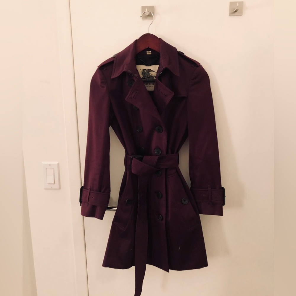 Worn once, like brand new. Beautiful color and material. No filters on pictures.